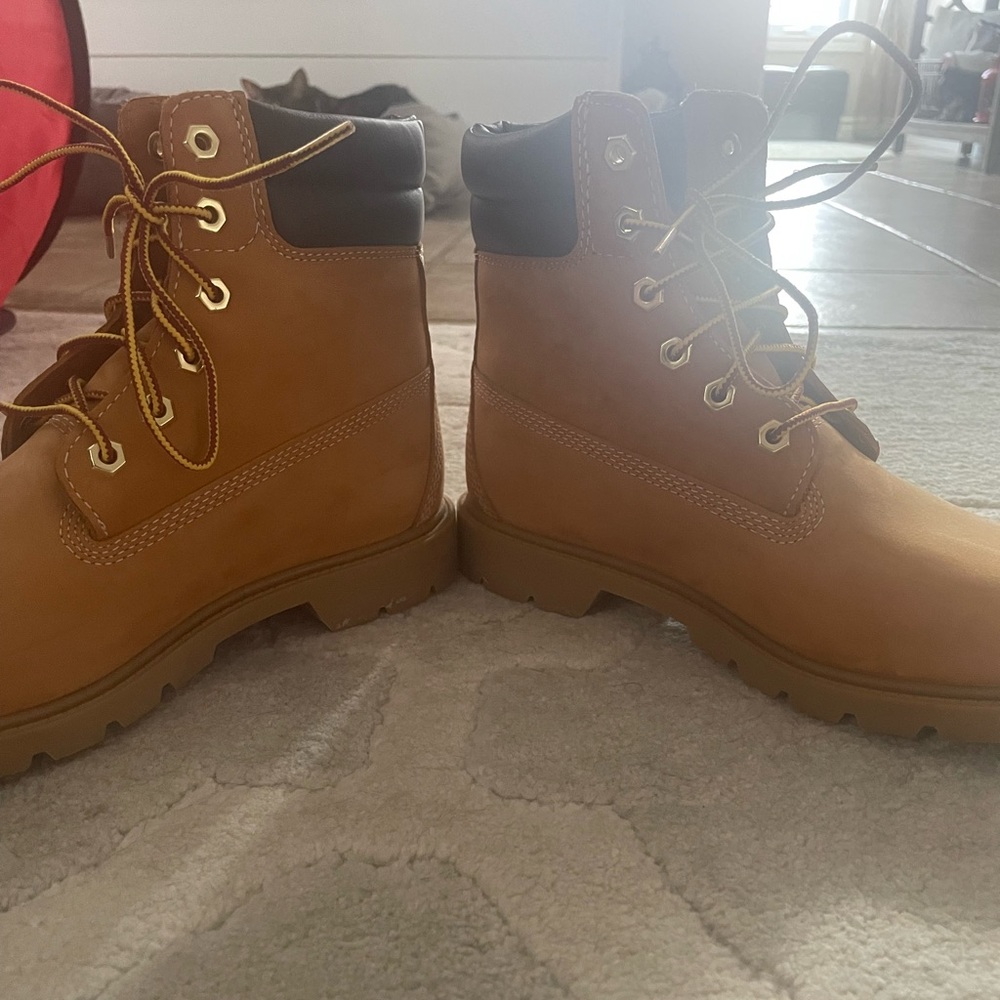 Timberland Boots - Picture 4 of 4
